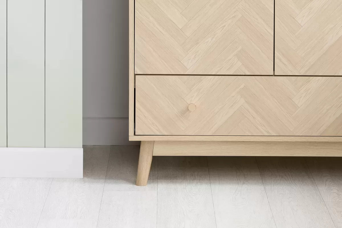 Herringford Oak 2 Door 1 Drawer Wardrobe