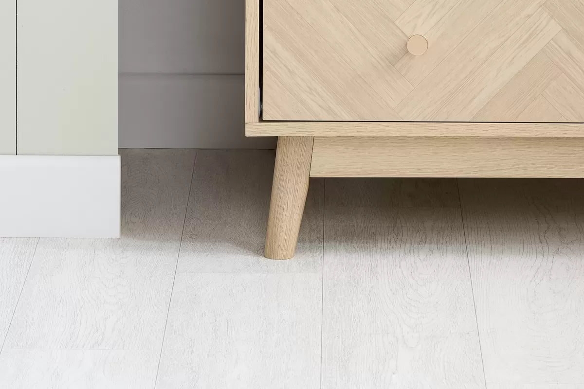 Herringford Oak 2 Door 1 Drawer Wardrobe