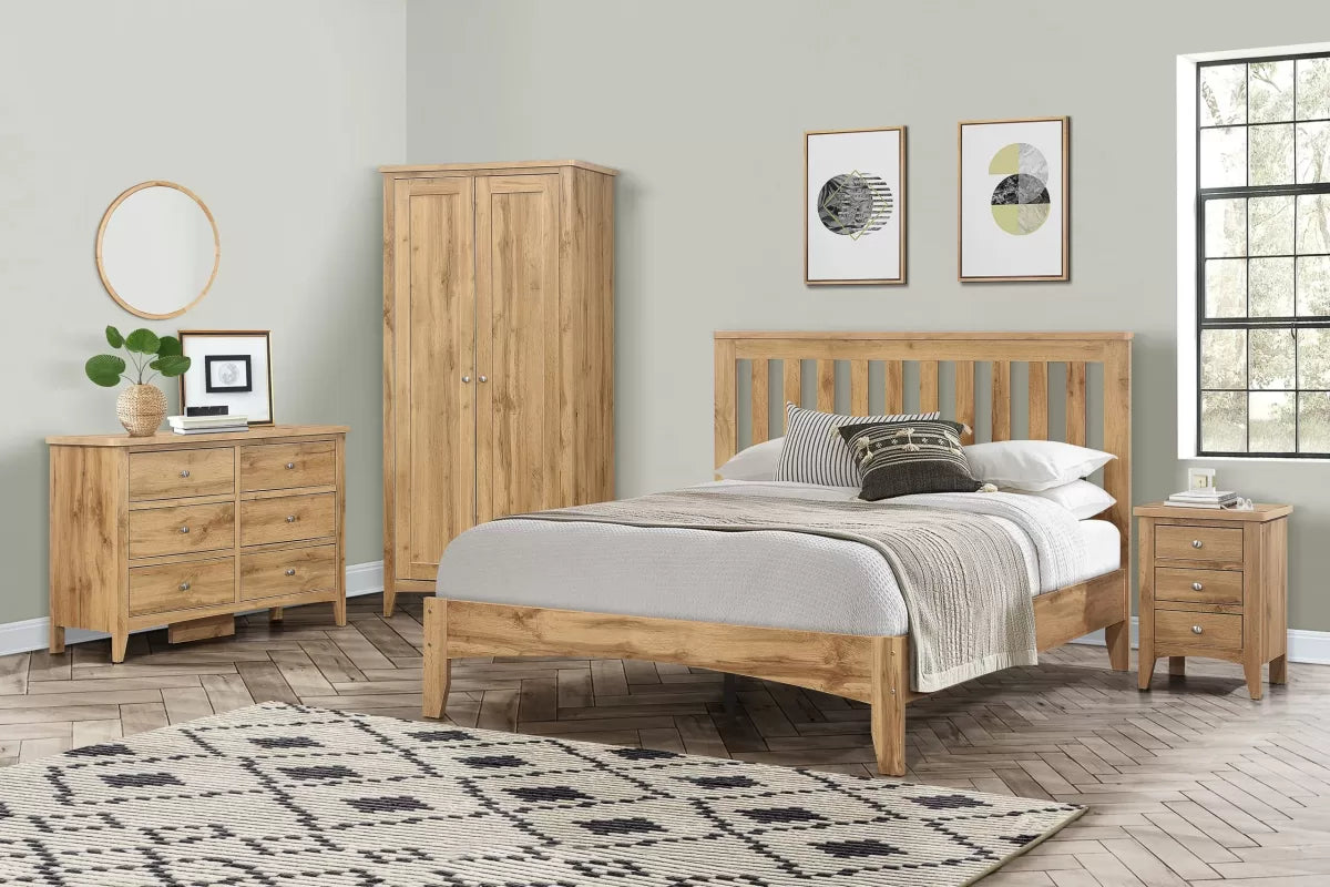 Hampstead Oak 3 Drawer Bedside Oak