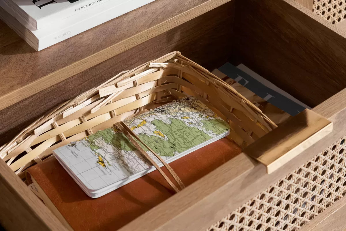 Noah Oak 2 Door 1 Drawer TV Unit