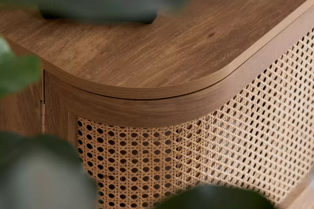 Noah Oak 2 Door 1 Drawer TV Unit