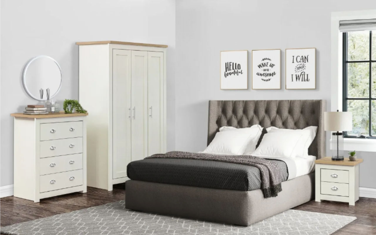 Highgate 3 Door Wardrobe + 4 Drawer Chest + 2 Drawer Bedside-Oak